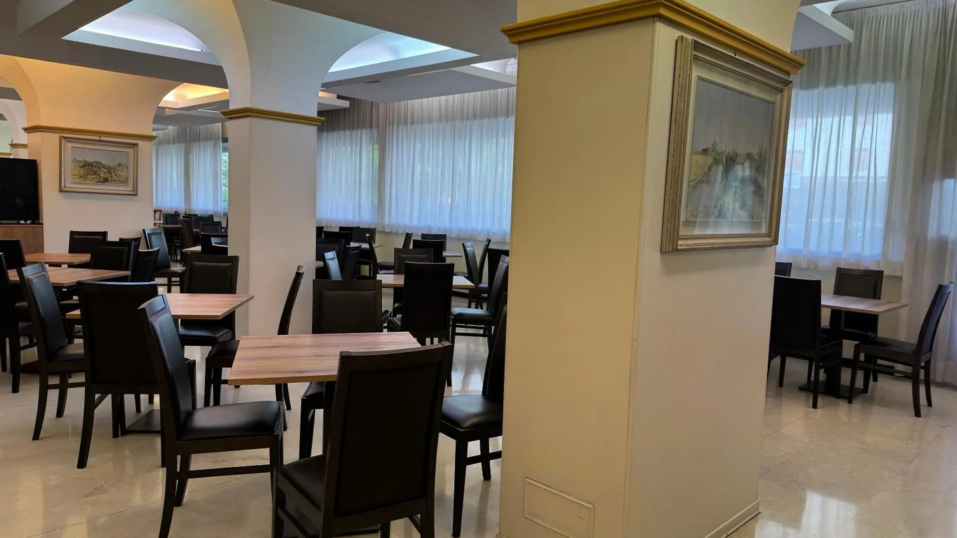 Hotel Albatros Mestre 4*,  Italy