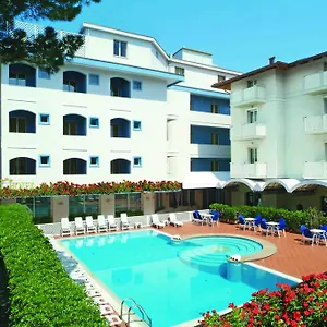 Ricchi 3*, Rimini Italia